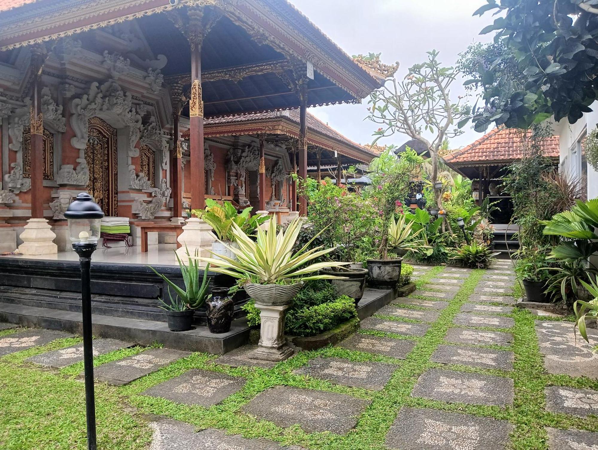 Kama Ayu Bungalow Ubud  Bagian luar foto
