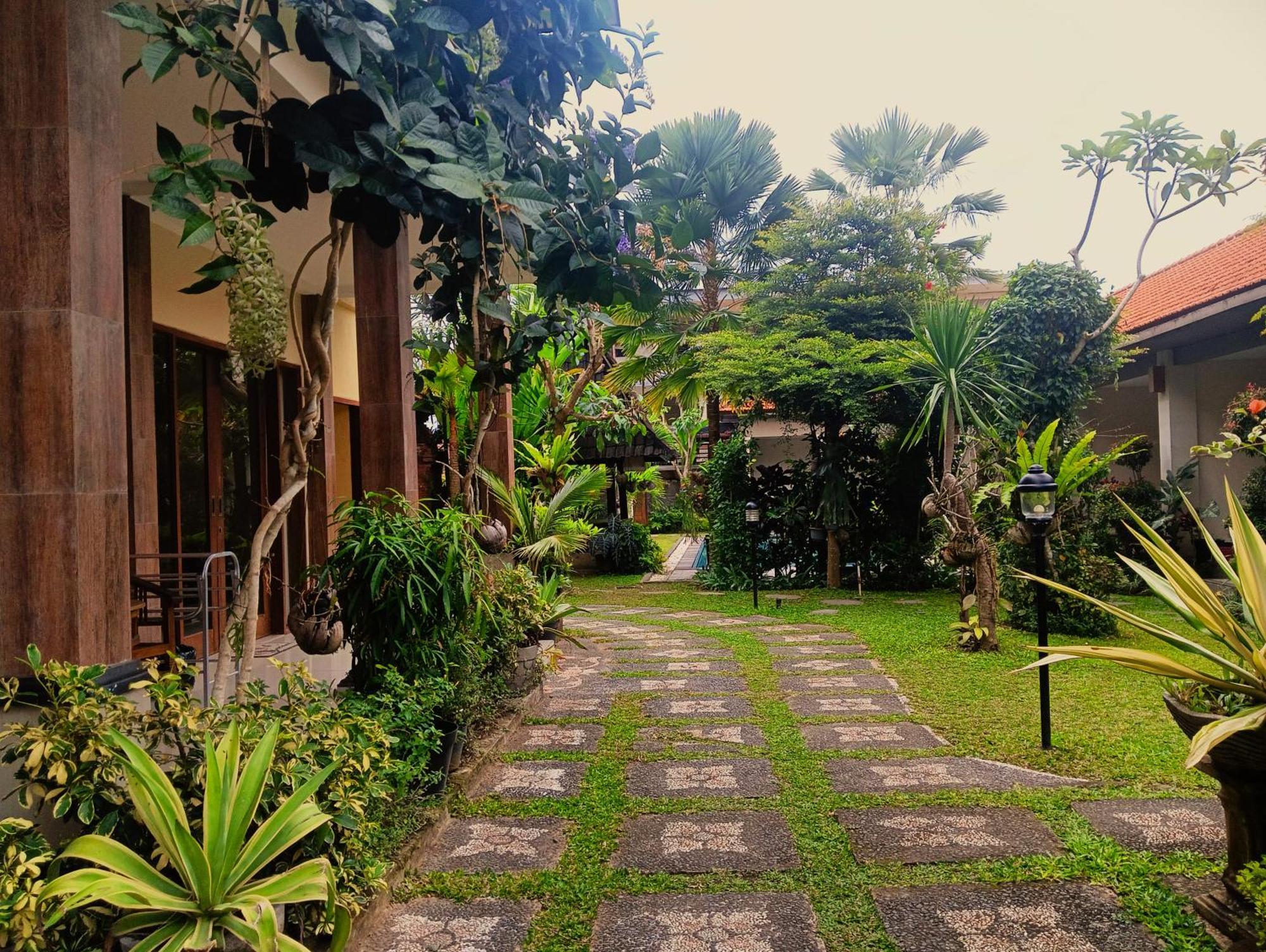 Kama Ayu Bungalow Ubud  Bagian luar foto